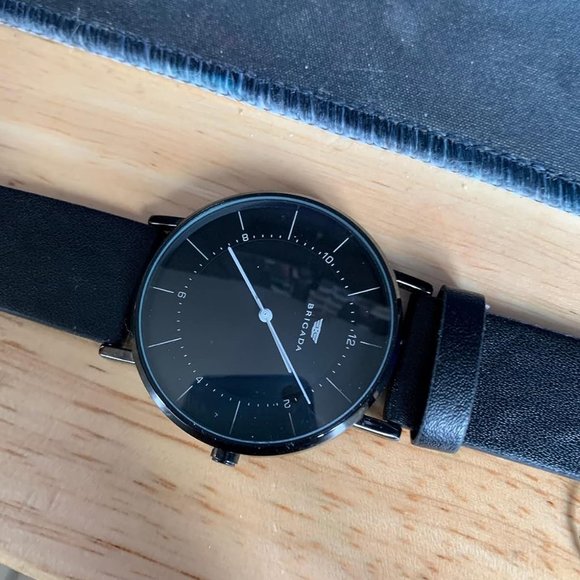 BRIGADA Men's Black Simple Business Casual Waterproof Quartz Wrist Watch - Picture 7 of 8